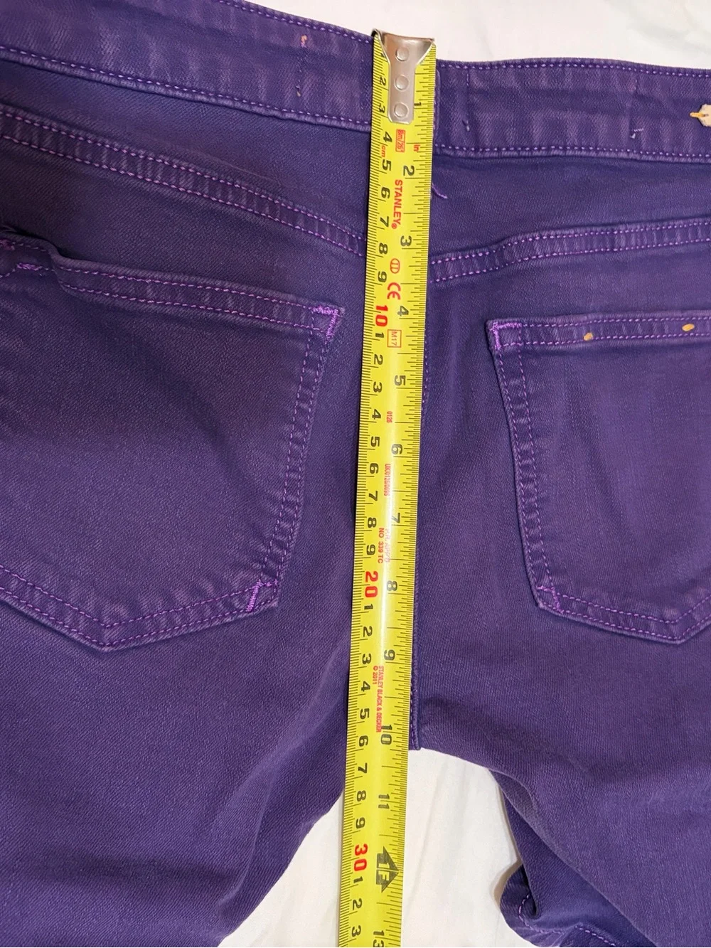 Pilcro purple stretch denim shorts, adjustable rolled up cuff - Picture 5 of 9